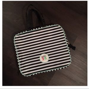 Create 365 Striped Storage Case